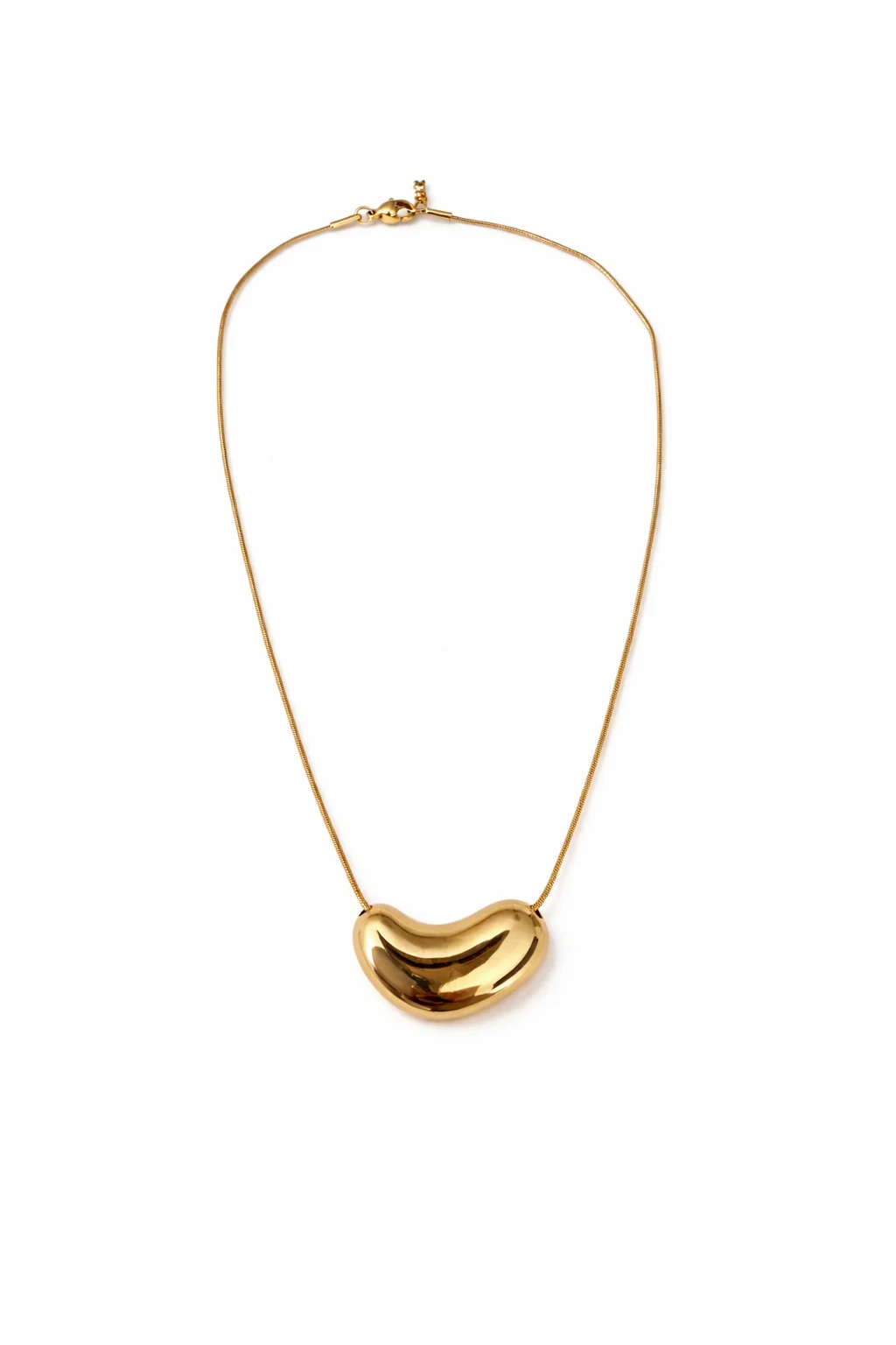 Collar Duna dorado acero inoxidable diseño orgánico fondo blanco