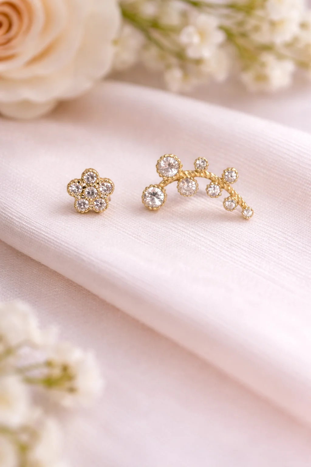 Pendientes Dúo Bloom Oro de plata 925 sobre fondo natural elegante