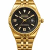 Reloj Skyline Atlas Gold para hombre en acero inoxidable dorado con esfera negra y fondo blanco